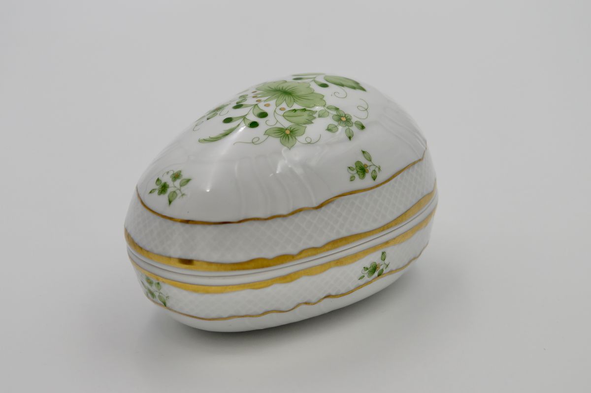 Scarbantia, zöld - Bonbonier, tojás alakú, 14 cm